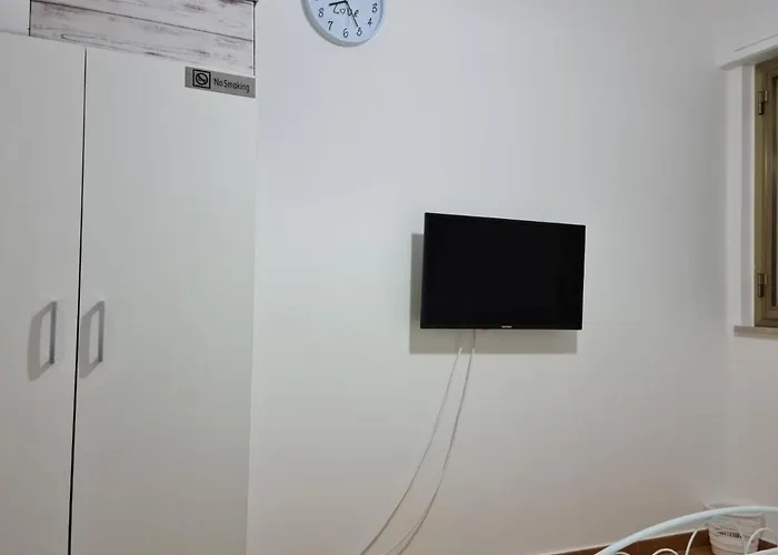 Croton לינה וארוחת בוקר