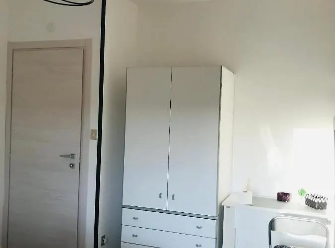 Croton קרוטונה